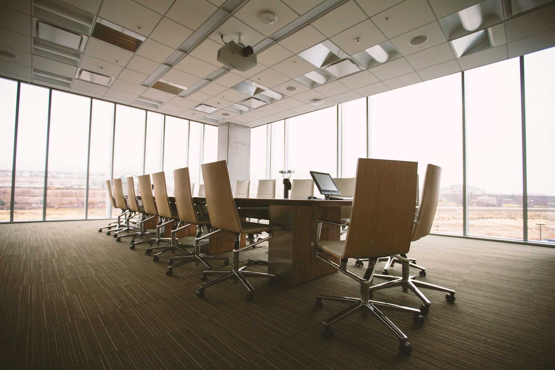Sala contemporánea de directorio